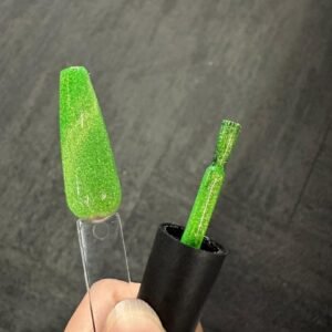 Reflective Cat Eye Gel Polish Shade : Green
